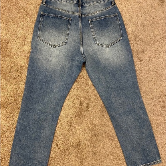 Distressed Jeans - Picture 4 of 7